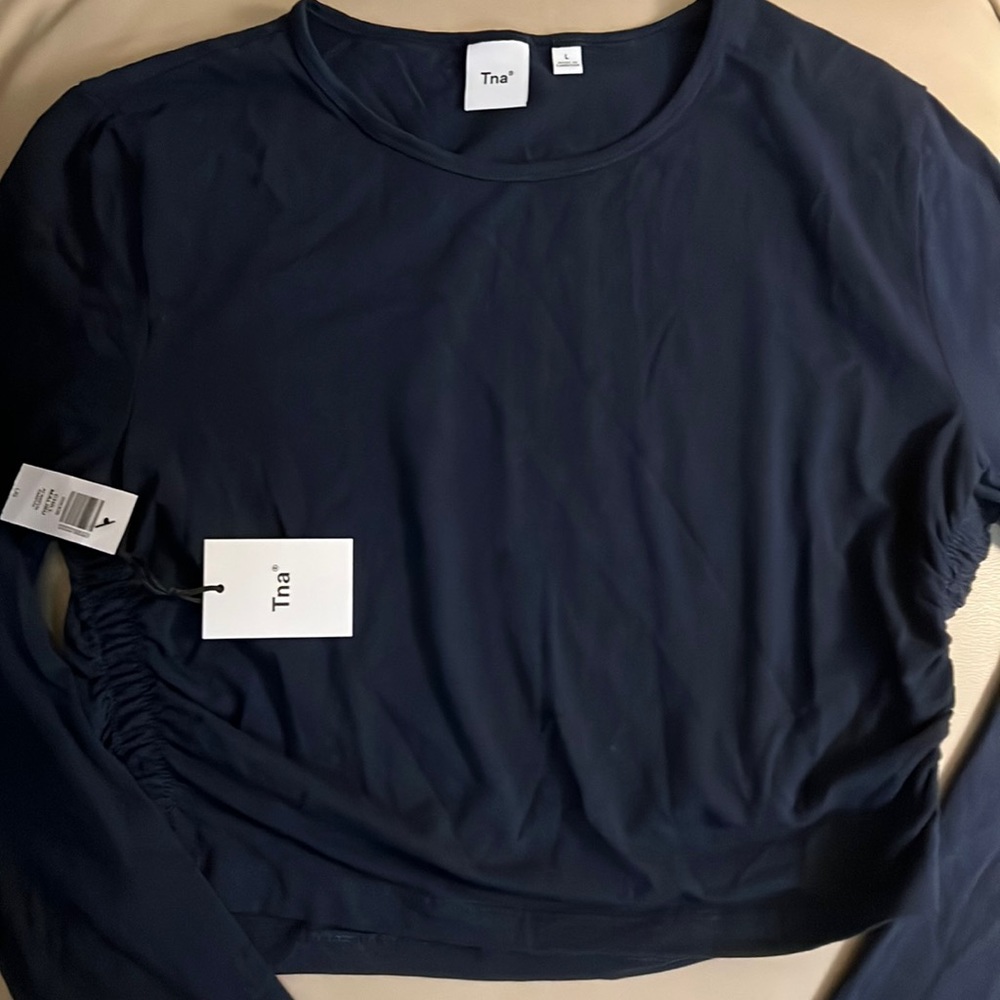 TNA Chill Malibu Cropped Longsleeve